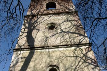 věž kostela od jihu ( © Milan Caha 03/2009)