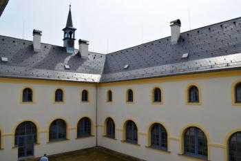 nádvoří kláštera ( © Jan P. Štěpánek 05/2015)