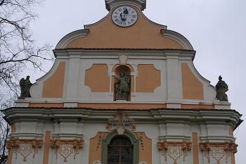 Hlavní (západní) průčelí (© Ivan Grisa, 03/2009)