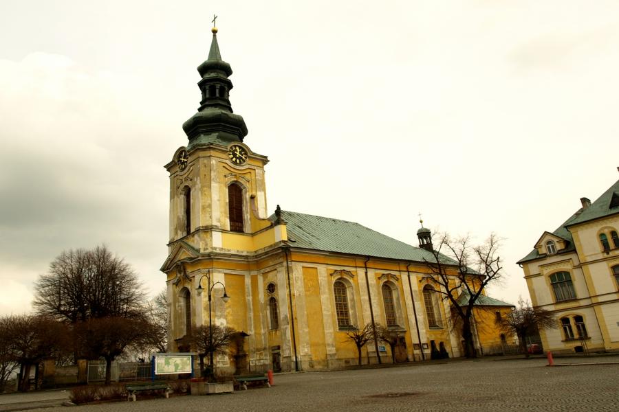 kostel sv. Petra a Pavla