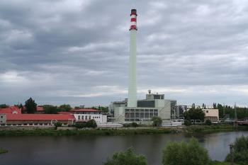 Elektrárna z nového silničního mostu ( © Ivan Grisa 06/2009)