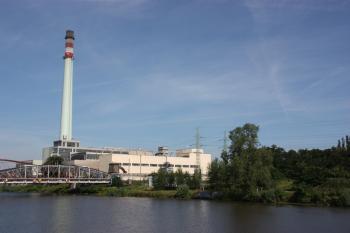 Elektrárna od jihovýchodu ( © Ivan Grisa 07/2009)
