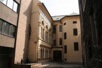 Východní část radničního dvora ( © Ivan Grisa 04/2009)