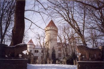  (© Karel Husák, 1998)