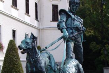 Sousoší lovu (© Dušan Lipár, 07/2008)