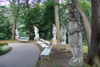 V parku (© Dušan Lipár, 07/2008)
