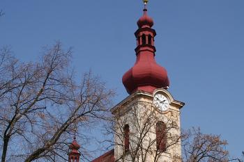 Kostel od jihu ( © Ivan Grisa 04/2009)