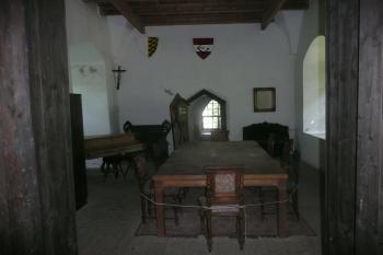 Zřícenina hradu Kaja (© aleshwarrior, 07/2014)