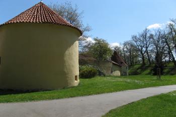 Hradby - Třeboň (© Robert Šebl, 05/2008)
