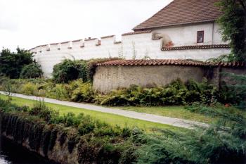 severní hradby (© Karel Husák, 09/2002)