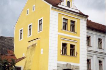 Hradecká brána (© Karel Husák, 09/2002)