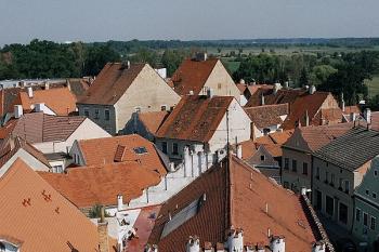 Dům z radniční věže ( © Ivan Grisa 08/2003)