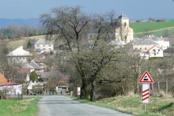 Nová Hradečná (© Jaroslav Šefčík, 04/2009)