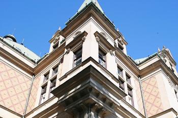 Jihozápadní nárožní věžice ( © Stanislav Šůna 09/2008)