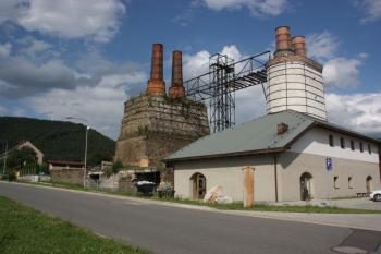 Vápenka od jihozápadu ( © Ivan Grisa 07/2011)