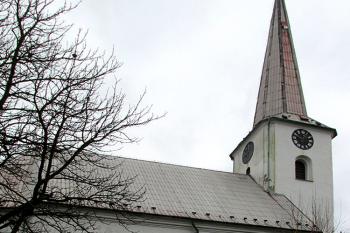 Kostel sv. Petra a Pavla v Hraničných Petrovicích ( © Pavel Vítek 11/2014)