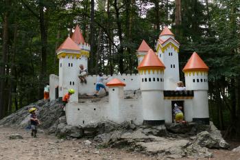 Kočičí hrádek od východu (© Jiří Cukr, 08/2014)
