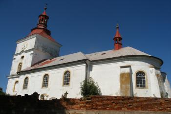 Hradíšťko - kostel sv. Matouše (© Jiří Špaček, 8/2017)
