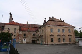 Jižní křídlo od západu ( © Ivan Grisa 04/2009)