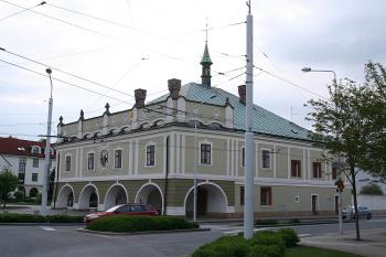 Radnice od západu ( © Ivan Grisa 04/2009)