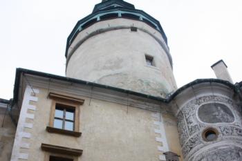 Velká věž z hradního nádvoří ( © Ivan Grisa 07/2011)
