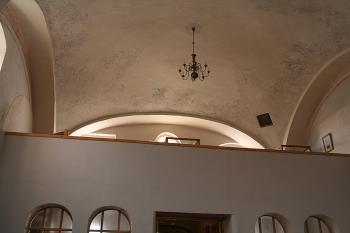 Ženská galerie z hlavní lodi ( © Ivan Grisa 05/2009)