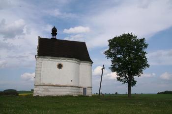 Kaple od jihu ( © Ivan Grisa 05/2009)