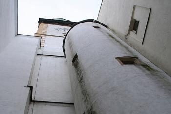 Zadní (západní) strana radniční věže ( © Ivan Grisa 05/2009)