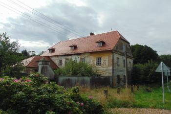 Severní nároží zámku (© Dušan Dohňanský  08/2021)
