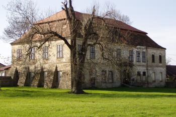Zámek od jihovýchodu (© Lukáš Pechánek, 04/2010)