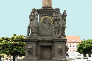 Sloup Nejsvětější Trojice, morový sloup, na náměstí v České Lípě (© Pavel Vítek  09/2021)