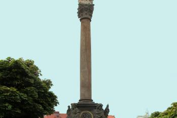Sloup Nejsvětější Trojice, morový sloup, na náměstí v České Lípě (© Pavel Vítek  09/2021)