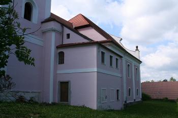 Kostel od severovýchodu ( © Ivan Grisa 05/2009)