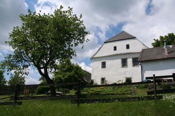Východní průčelí ( © Ivan Grisa 05/2009)