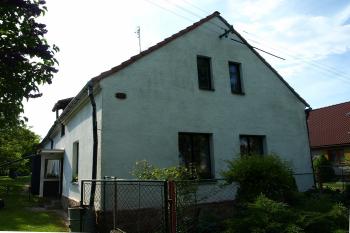 bývalá synagoga ( © Milan Caha 05/2009)
