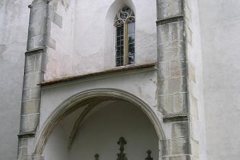 Západní předsíň a portál (© Ivan Grisa, 08/2005)