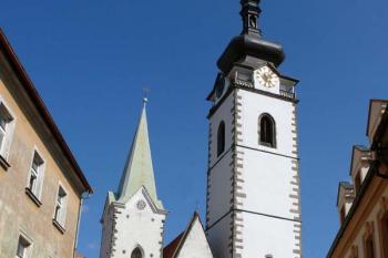 Pohled od západu z ulice Drlíčov (© Jiří Cukr, 08/2009)