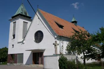 Hlavní (západní) průčelí kostela ( © Ivan Grisa 08/2005)