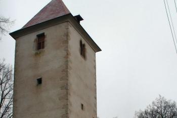 celkový pohled od jihozápadu ( © Pavel Zany Komárek 22.12. 2006)