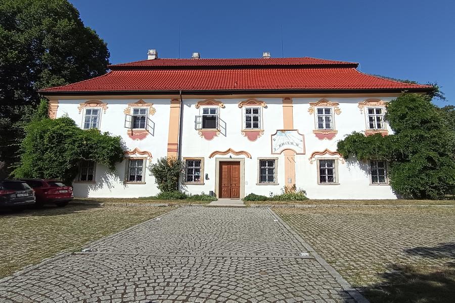  Ostrov