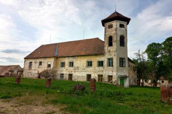 jižní průčelí zámku (© Stanislav Drda 05/2026)