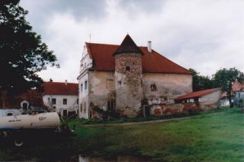 Zámek od východu (© Lukáš Pechánek, 07/2004)