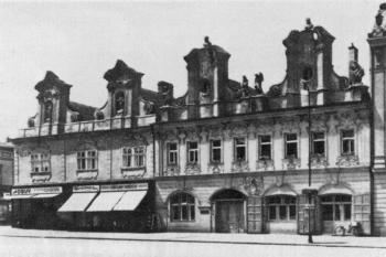 ( © Kol.: Umělecké památky Čech, II. díl, Academia, Praha 1978)