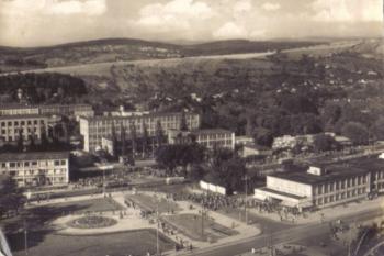 Zlín (Gottwaldov) - pohlednice s razítkem z r. 1962  (© Orbis Praha - foto Evják)