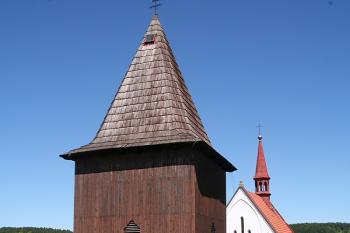 Zvonice od jihozápadu ( © Ivan Grisa 06/2009)