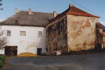 Zámek od jihozápadu (© Lukáš Pechánek, 10/2004)