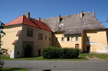 Bývalé východní nádvoří z jihu ( © Ivan Grisa 06/2009)
