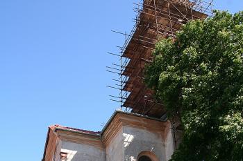 Kostel od západu ( © Ivan Grisa 06/2009)