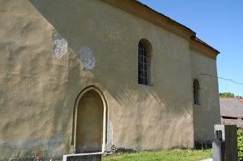 Jižní průčelí ( © Ivan Grisa 06/2009)