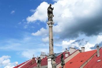 Morový sloup na Bočkově náměstí ( © Jan P. Štěpánek 06/2009)